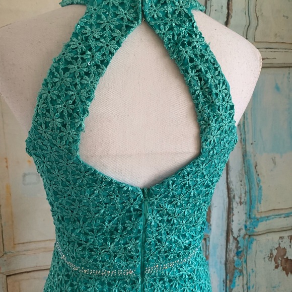 Lace midi dress back cutout green - Picture 6 of 6